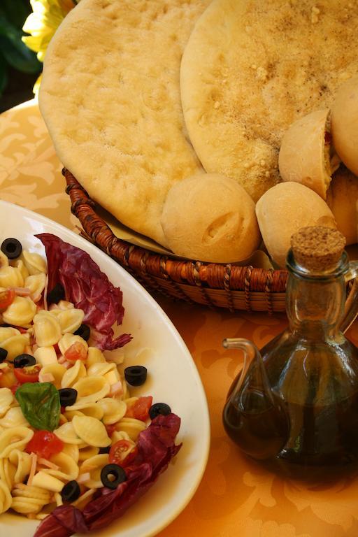 Hotel Ristorante Il Pino キウージ エクステリア 写真